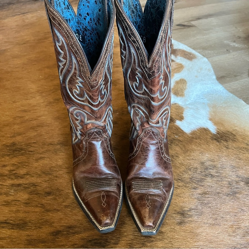 Boots - Picture 7 of 11